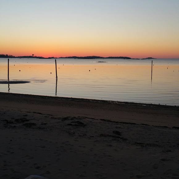 Meet your Posher, Jessica - Picture 1 of 1